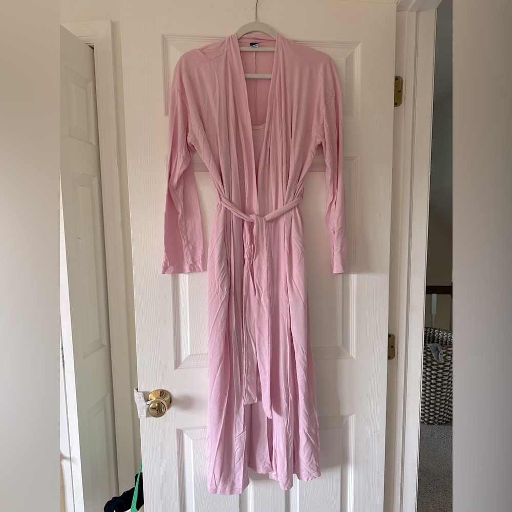 Old Navy Maternity Nursing Robe & Gown Small Pink